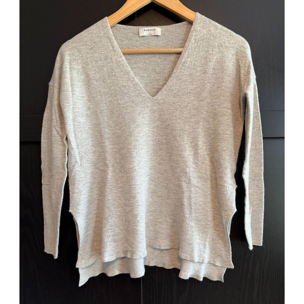 Babaton Aritzia Long Sleeve Gray Wool Linen Blend Sweater Small V-Neck Cozy